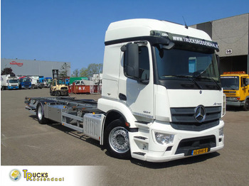 Konteineris-vežimus/ Sukeisti kūną sunkvežimis MERCEDES-BENZ Actros