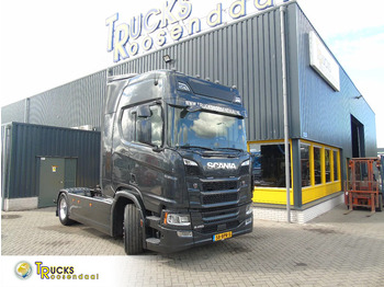 Vilkikas SCANIA R 450