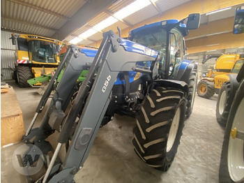 Traktorius NEW HOLLAND T6020