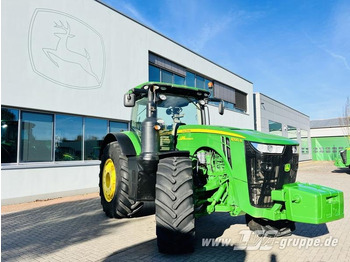 Traktorius JOHN DEERE 8320R