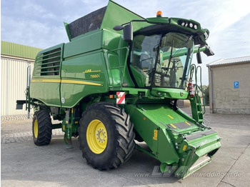 Derliaus nuėmimo kombainas JOHN DEERE T660