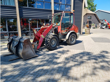 Ratinis krautuvas KOMATSU WA70-5: foto 2