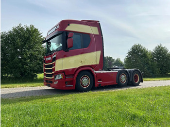 Vilkikas SCANIA R 500