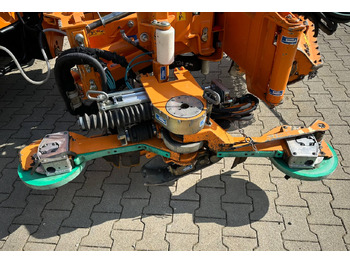 Smulkintuvas su manipuliatoriumi Unimog Leitpfostenausmähgerät / Randstreifenmähger: foto 4