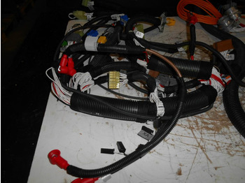 Nauja Kabeliai/ Laidai - Statybinė technika Case 76077923 -: foto 4 Nauja Kabeliai/ Laidai - Statybinė technika Case 76077923 -: foto 4