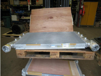 Tarpinis aušintuvas CASE