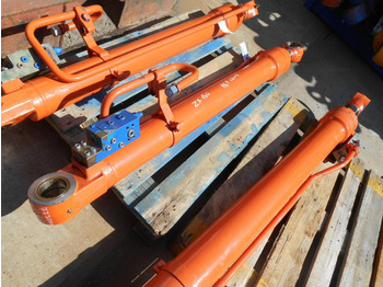 Hidraulinis cilindras HITACHI
