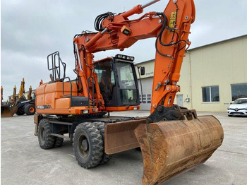 Ratinis ekskavatorius DOOSAN DX160