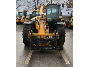 Teleskopinis krautuvas JCB