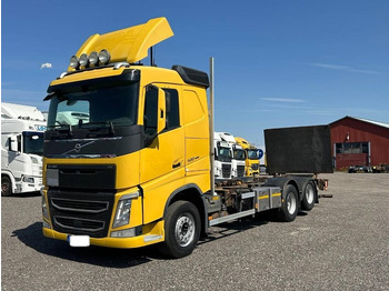 Važiuoklės sunkvežimis VOLVO FH 500