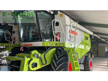 Derliaus nuėmimo kombainas CLAAS Tucano 560