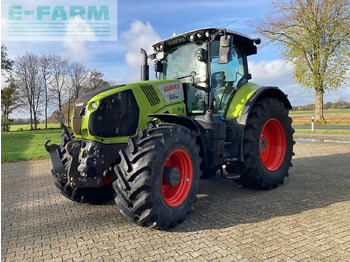 Traktorius CLAAS Axion 830