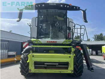Derliaus nuėmimo kombainas CLAAS trion 650: foto 2