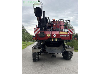 Derliaus nuėmimo kombainas Case-IH axial-flow 6140: foto 3 Derliaus nuėmimo kombainas Case-IH axial-flow 6140: foto 3