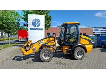 Mini ekskavatorius JCB 409