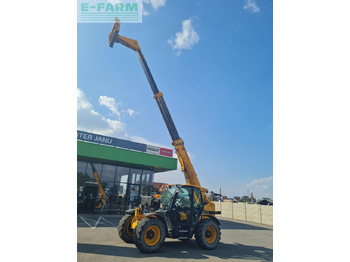 Teleskopinis krautuvas JCB
