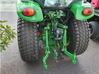 Traktorius John Deere 3039r neumaschine: foto 4