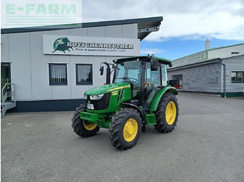 Traktorius JOHN DEERE 5058E