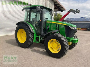Traktorius JOHN DEERE 5075M