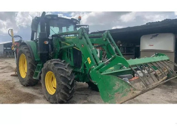 Traktorius JOHN DEERE 6100M