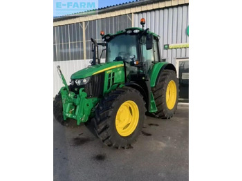 Traktorius JOHN DEERE 6120M