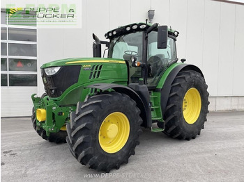 Traktorius JOHN DEERE 6215R
