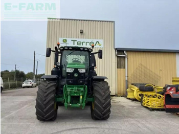 Traktorius JOHN DEERE 6230R