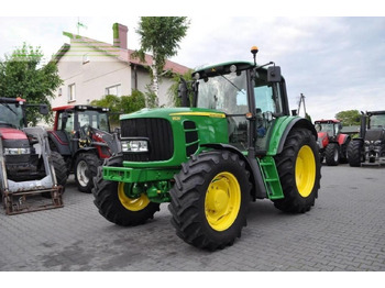 Traktorius JOHN DEERE 6530