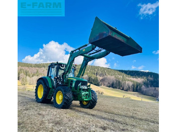 Traktorius JOHN DEERE 6630