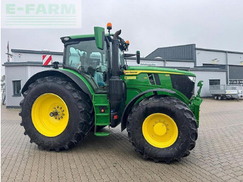 Traktorius JOHN DEERE 6R 215