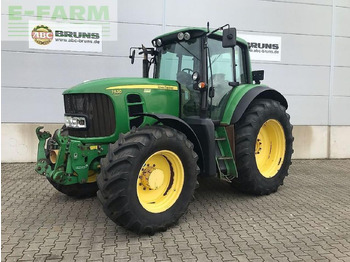 Traktorius JOHN DEERE 7530