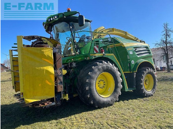 Pašarų kombainas JOHN DEERE 8300