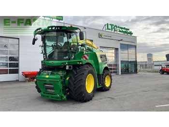 Pašarų kombainas JOHN DEERE 8500