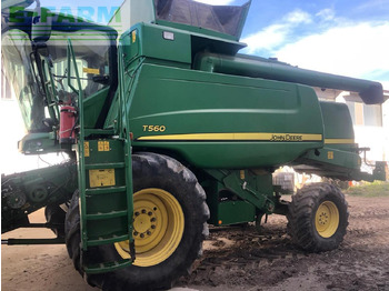 Derliaus nuėmimo kombainas JOHN DEERE T560