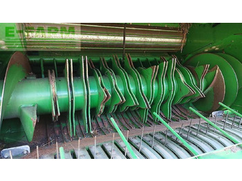 Stačiakampių ryšulių presas John Deere f441 m: foto 3