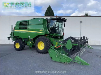 Derliaus nuėmimo kombainas JOHN DEERE T550