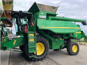 Derliaus nuėmimo kombainas JOHN DEERE T560
