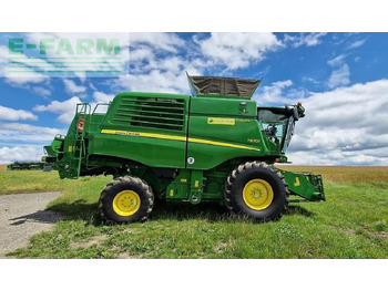 Derliaus nuėmimo kombainas JOHN DEERE T670