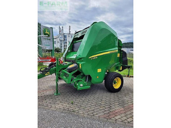 Stačiakampių ryšulių presas JOHN DEERE