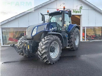 Traktorius NEW HOLLAND T8