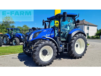 Traktorius NEW HOLLAND T5