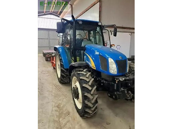 Traktorius NEW HOLLAND T5000
