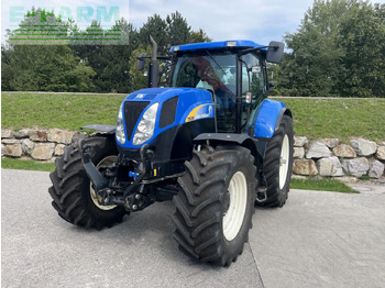 Traktorius NEW HOLLAND T6000