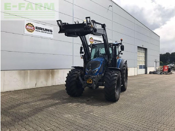 Traktorius VALTRA