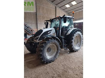 Traktorius VALTRA N174