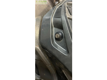 Traktorius VALTRA T234