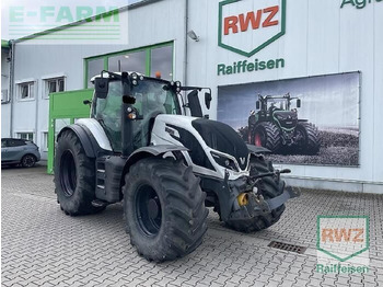 Traktorius VALTRA T234