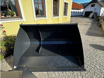 Kaušas MANITOU