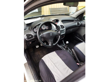 Lengvasis automobilis PEUGEOT