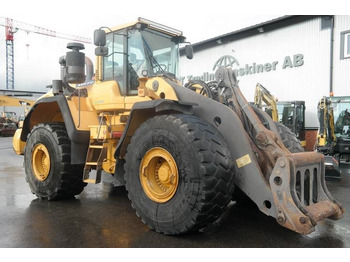 Ratinis krautuvas VOLVO L220G